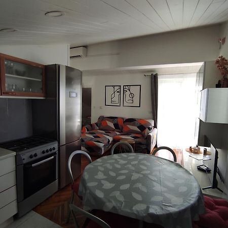 Apartmani Lidija Лопар Екстериор снимка